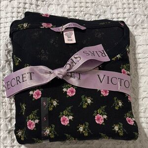 Victoria's Secret Black Floral Pajama Set (Thermals)